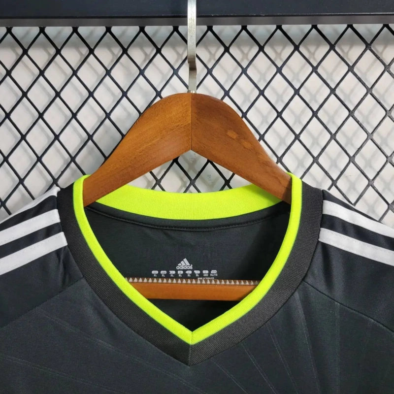 Camisa Real Madrid Away 10/11 (Versão Retrô)