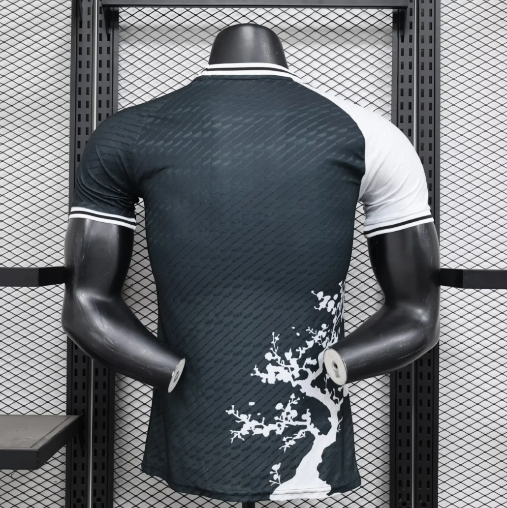 Camisa Seleção do Japão "Black-White" 24/25 (Versão Jogador) | EDIÇÃO ESPECIAL