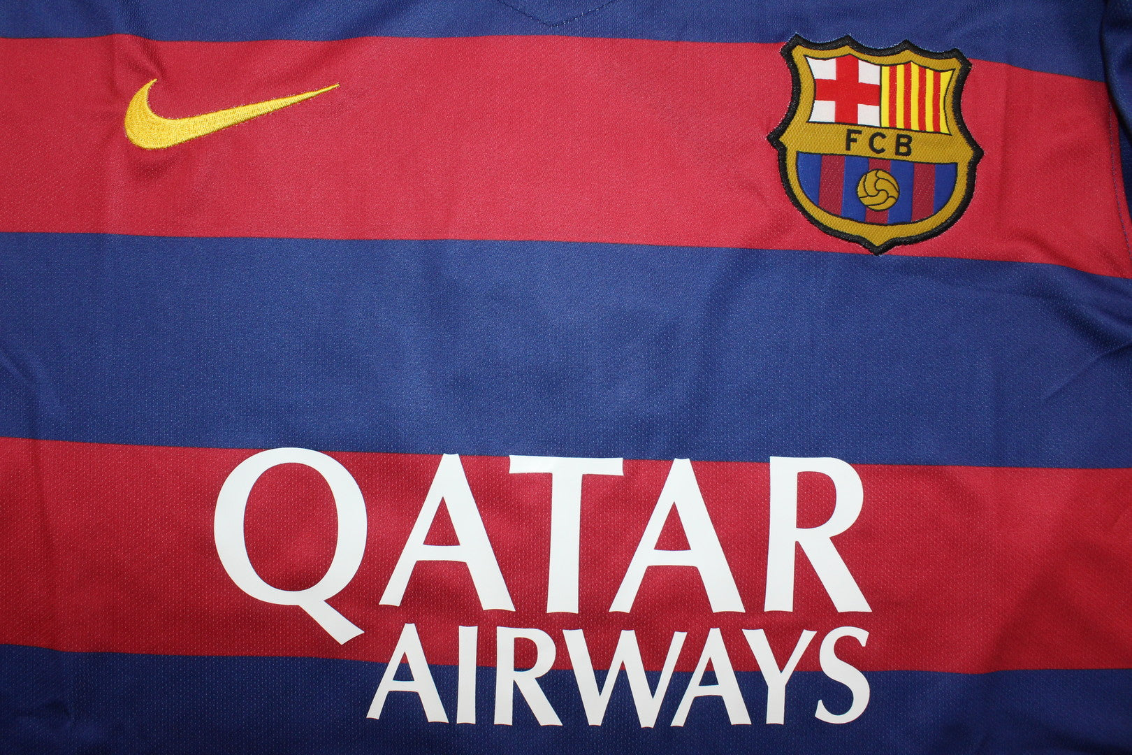Camisa Barcelona Home 15/16 (Versão Manga Longa Retrô)
