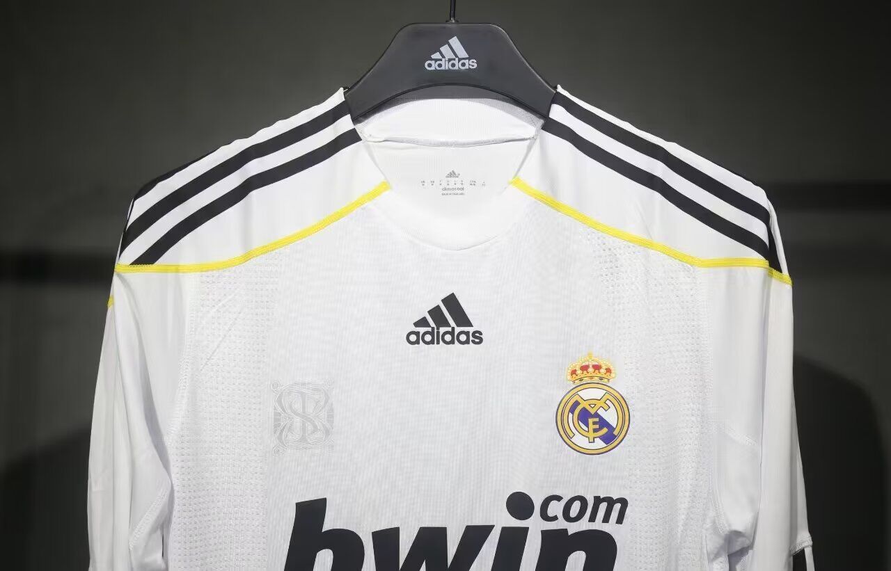 Camisa Real Madrid Home 09/10 (Versão Manga Longa Jogador Retrô)