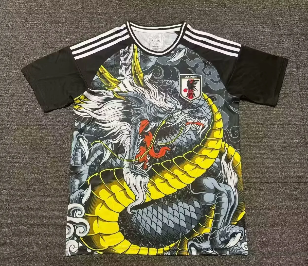 Camisa Seleção do Japão "The Yellow Dragon" 24/25 (Versão Torcedor) | EDIÇÃO ESPECIAL