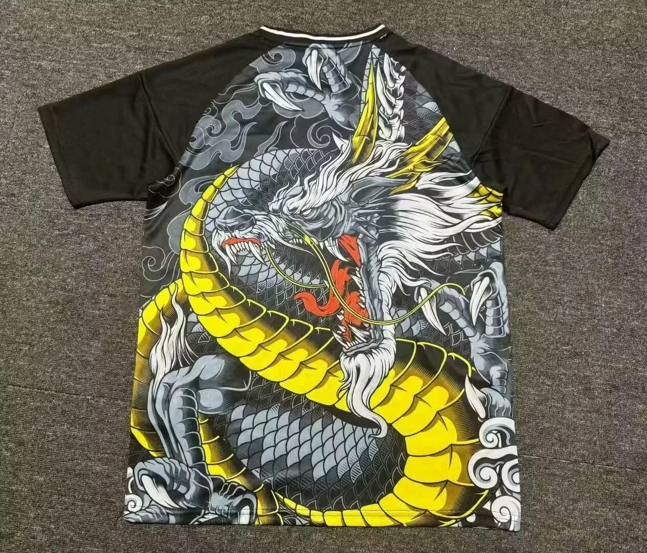 Camisa Seleção do Japão "The Yellow Dragon" 24/25 (Versão Torcedor) | EDIÇÃO ESPECIAL