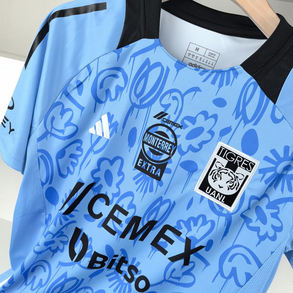 Camisa Tigres UANL "Blue Flower Style" 24/25 (Versão Torcedor) | EDIÇÃO ESPECIAL