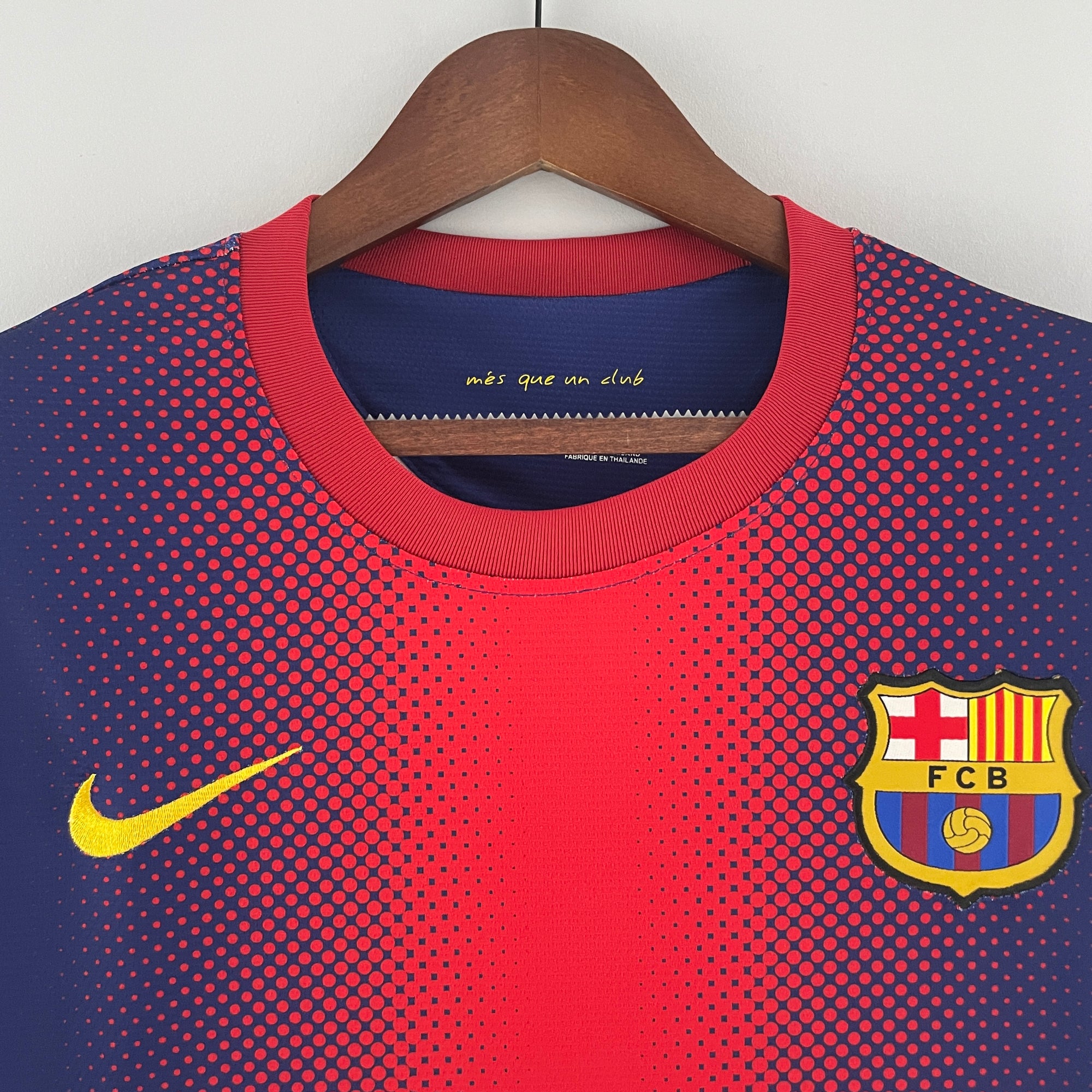 Camisa Barcelona Home 12/13 (Versão Manga Longa Retrô)