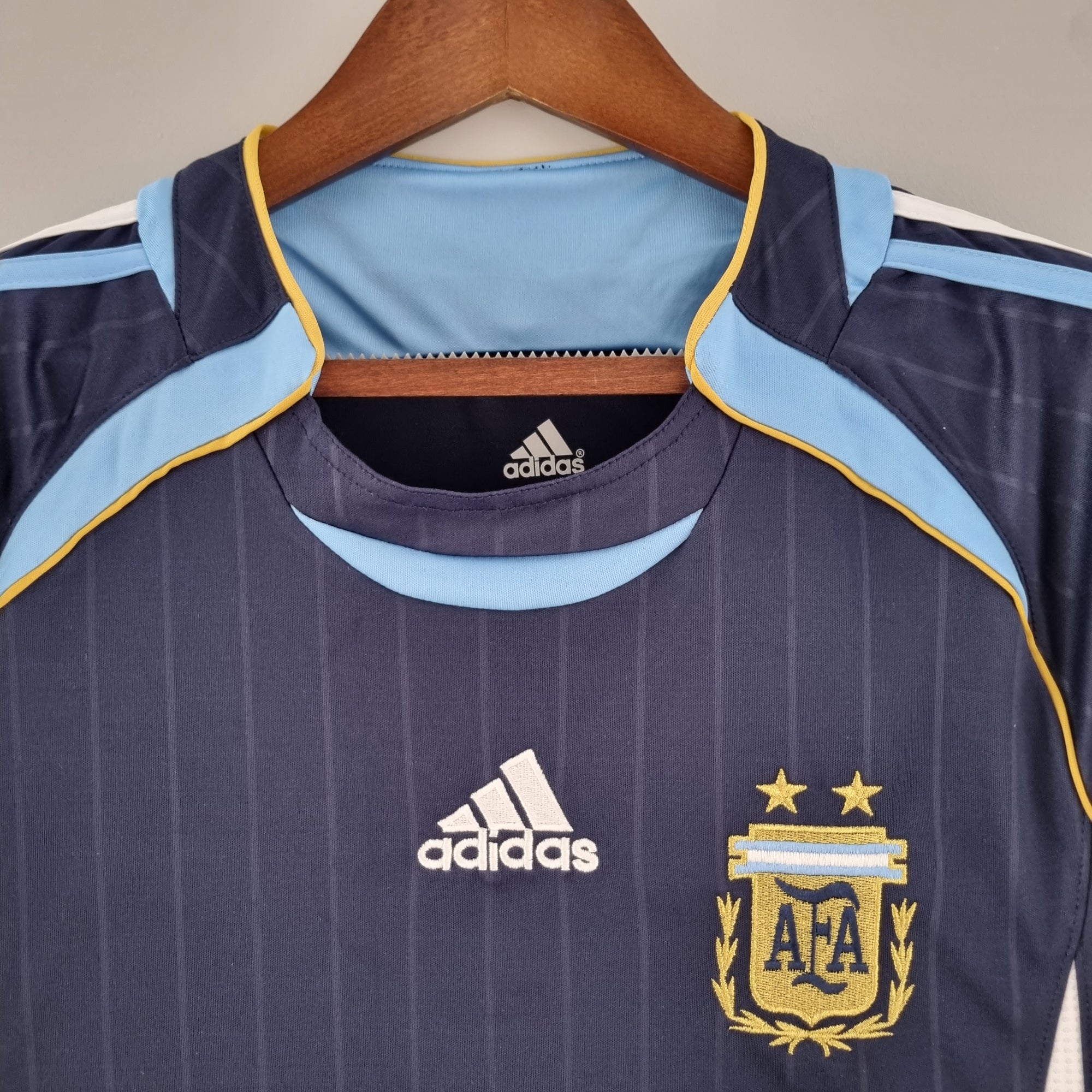 Camisa Seleção Argentina Away 2006 (Versão Manga Longa Retrô)
