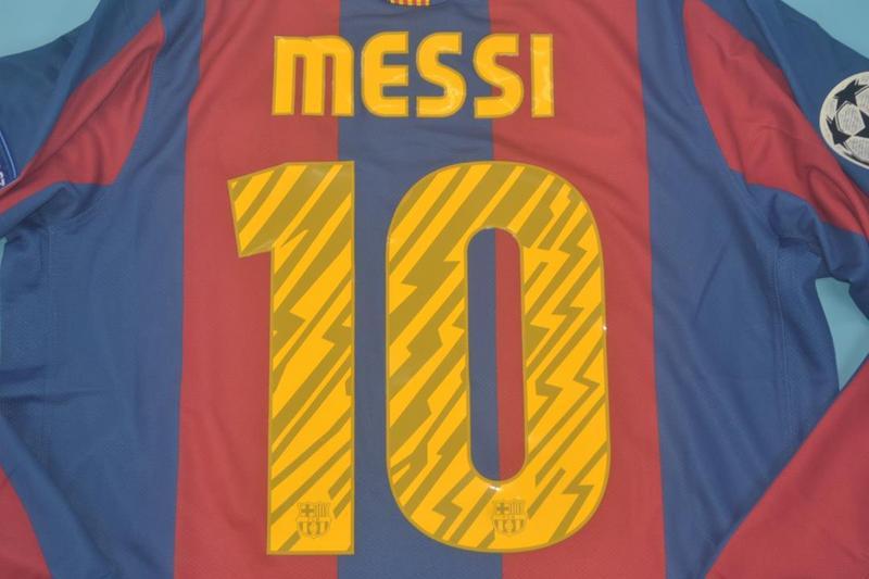 Camisa Barcelona Home 10/11 (Versão Manga Longa Retrô)