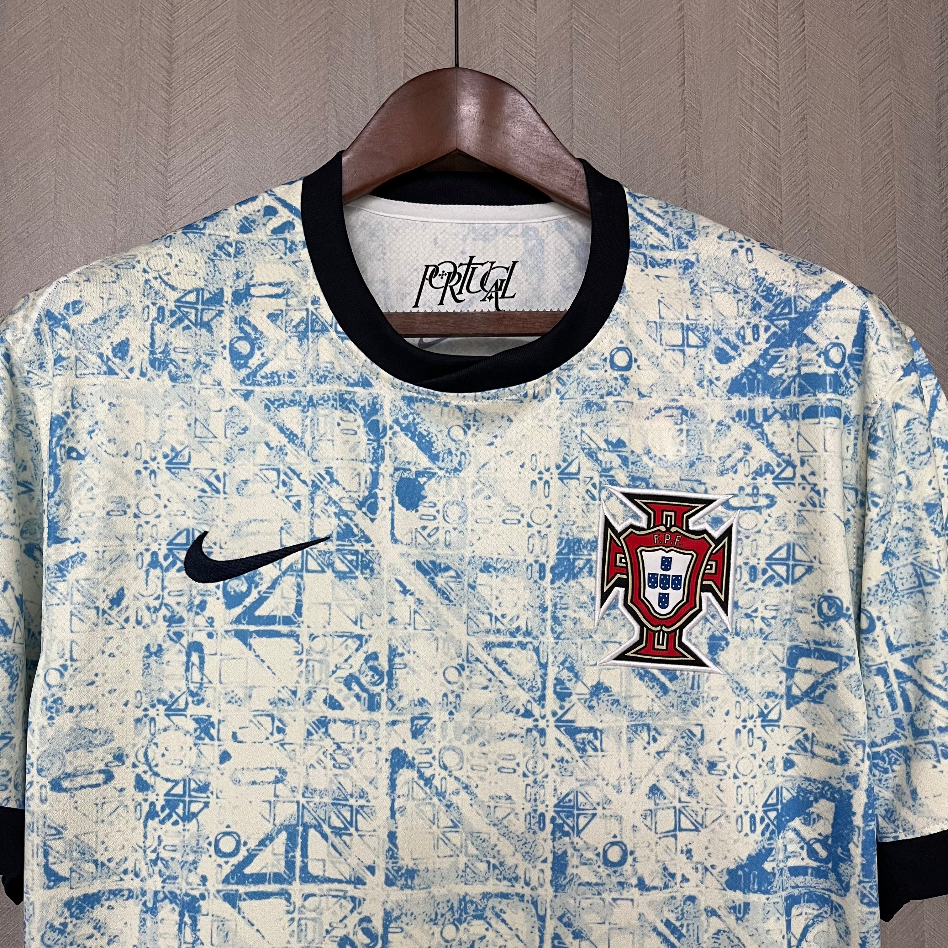 Camisa Seleção Portuguesa Away 2024 (Versão Torcedor)