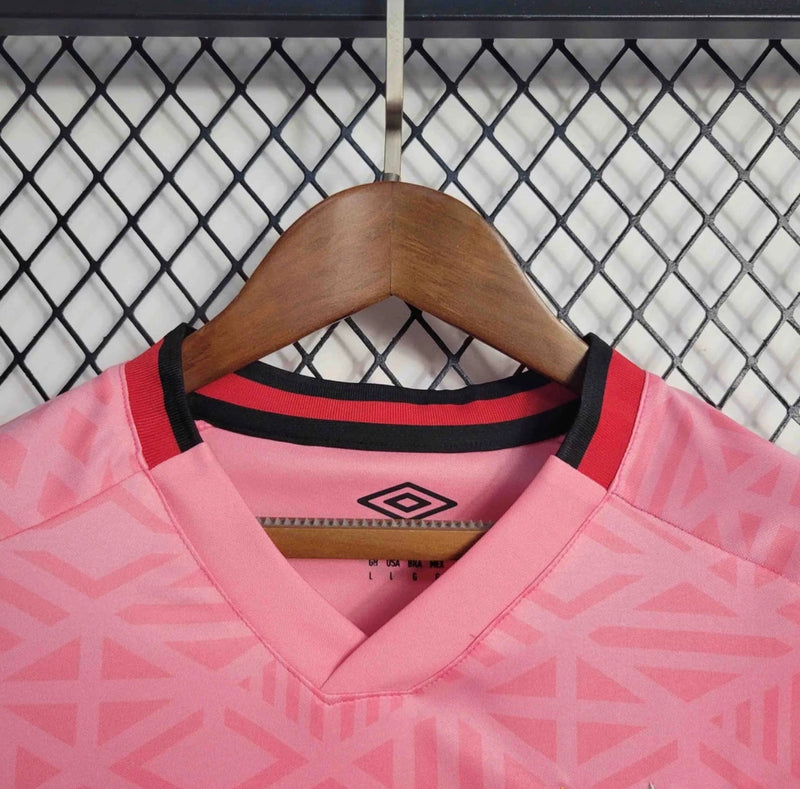 Camisa Sport 23/24 s/n° Outubro Rosa Umbro Masculina - Rosa+Preto