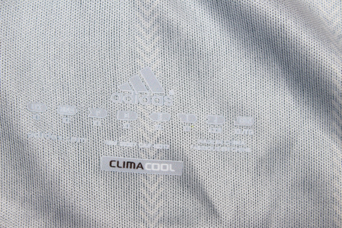 Chelsea FC Home Shirt 03/05 (Retro Fan Version)