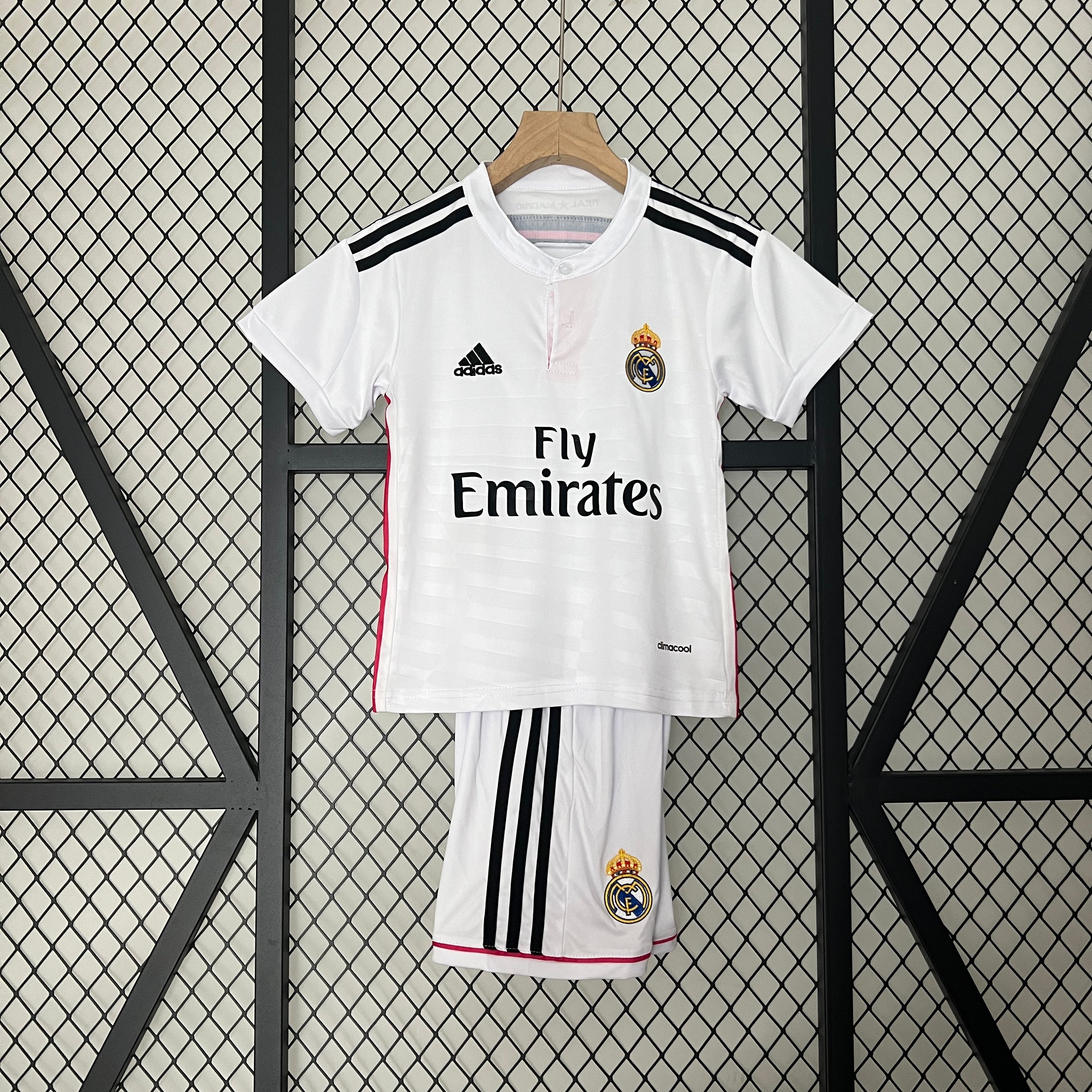 Kit Real Madrid Home 14/15 Conjunto Infantil (Versão Torcedor Retrô)