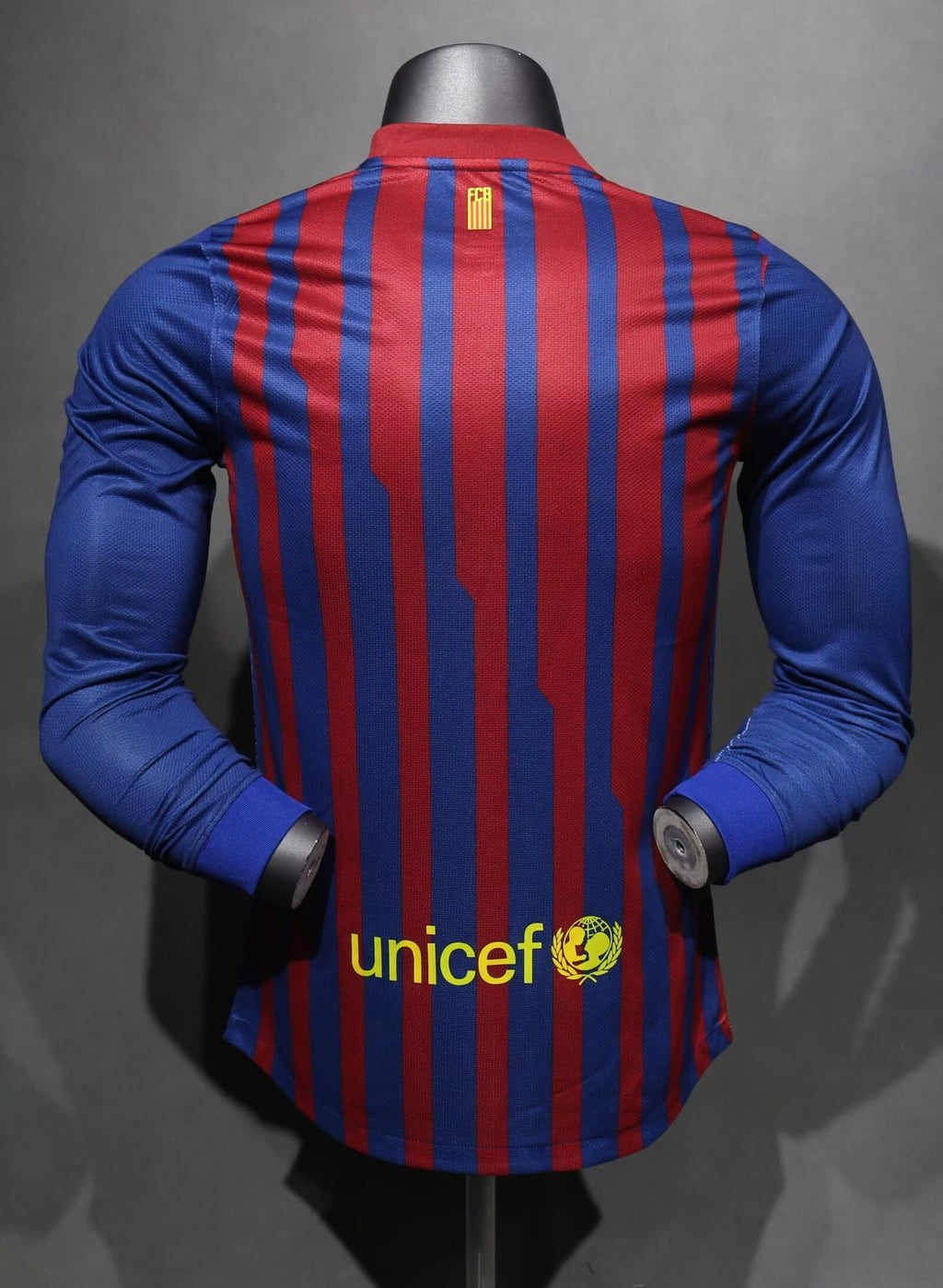Camisa Barcelona Home 11/12 (Versão Manga Longa Jogador Retrô)