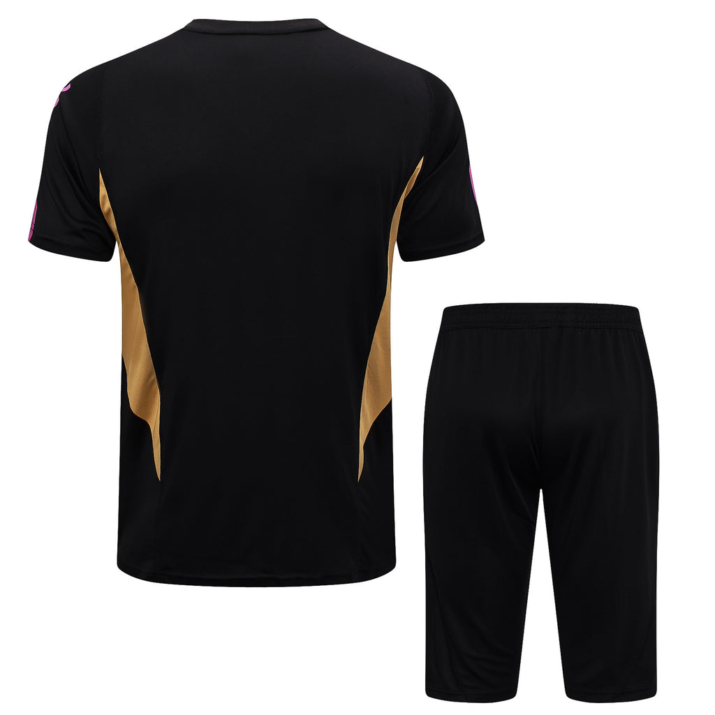 Kit Pre-Treino Real Madrid CF Conjunto Adulto/Infantil (Versão Torcedor)
