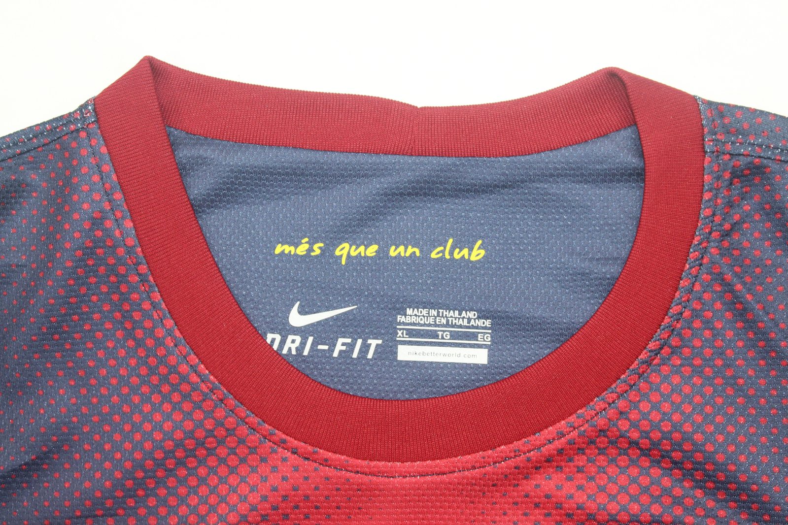 Camisa Barcelona Home 12/13 (Versão Jogador Retrô)