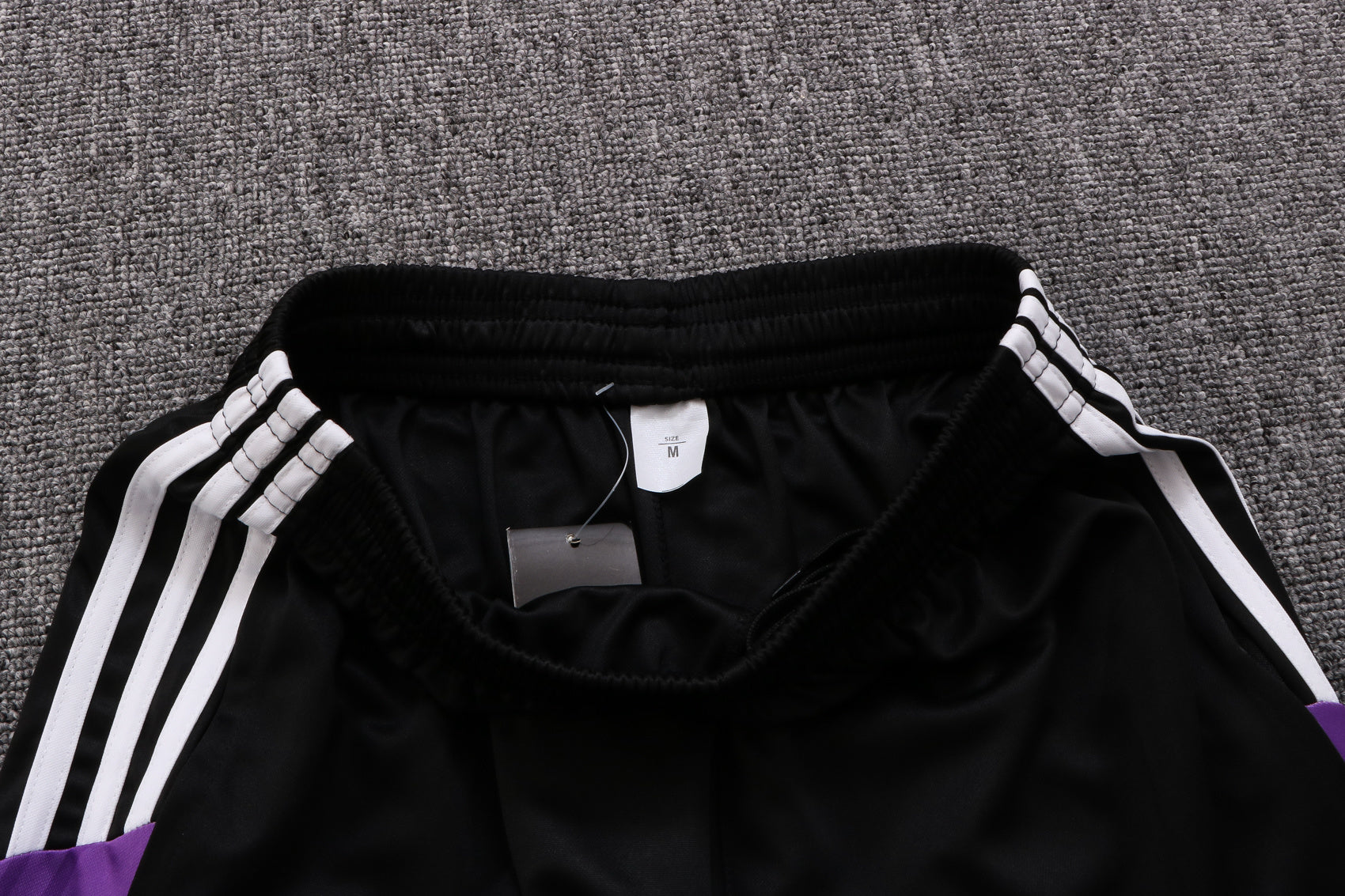Kit Pre-Treino Real Madrid CF Conjunto Adulto/Infantil (Versão Torcedor)