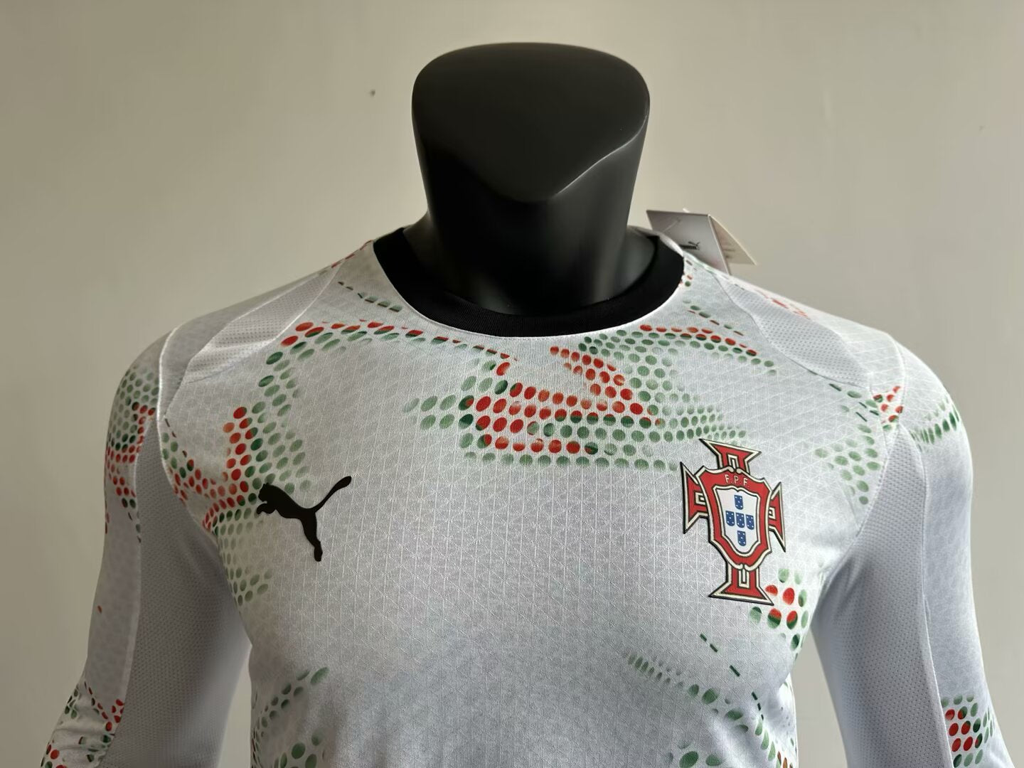 Camisa Seleção Portuguesa Away 25/26 (Versão Manga Longa Jogador)