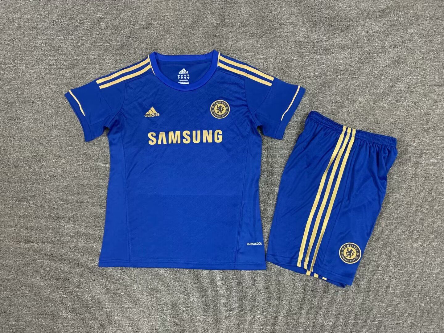 Kit Chelsea F.C. Home 12/13 Conjunto Infantil (Versão Torcedor Retro)