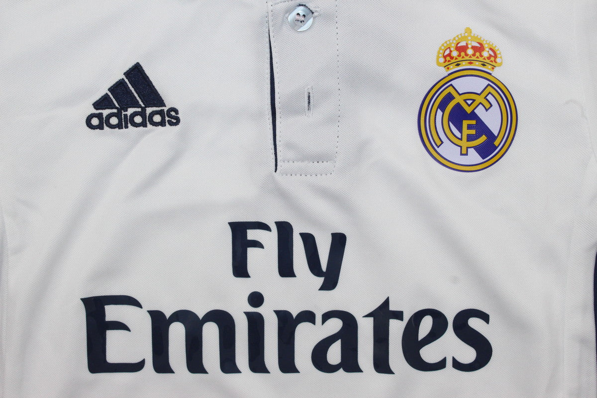 Kit Real Madrid Home 16/17 Conjunto Infantil (Versão Torcedor Retrô)