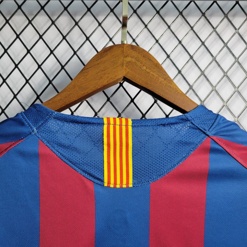 Camisa Barcelona Home 05/06 (Versão Retrô)