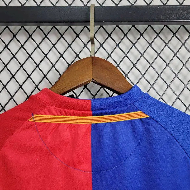 Kit Barcelona Home Conjunto Infantil 08/09 (Versão Retrô)