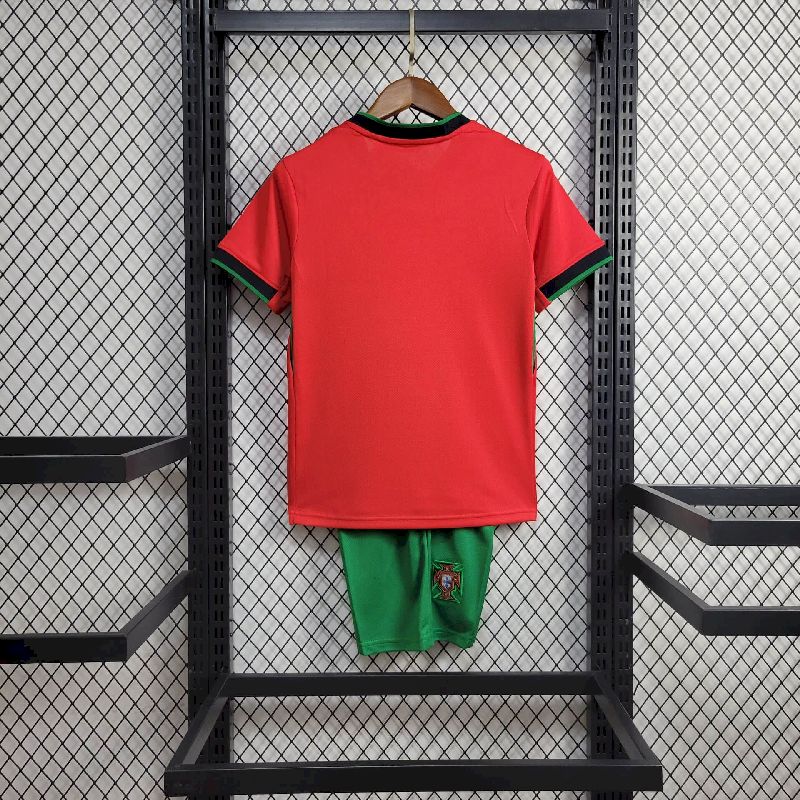 Kit Seleção Portuguesa Home 2024 Conjunto Infantil (Versão Torcedor)