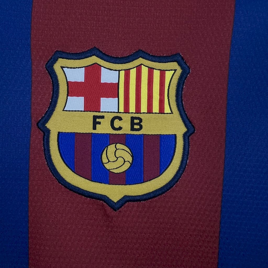 Camisa Barcelona Home 10/11 (Versão Retrô)