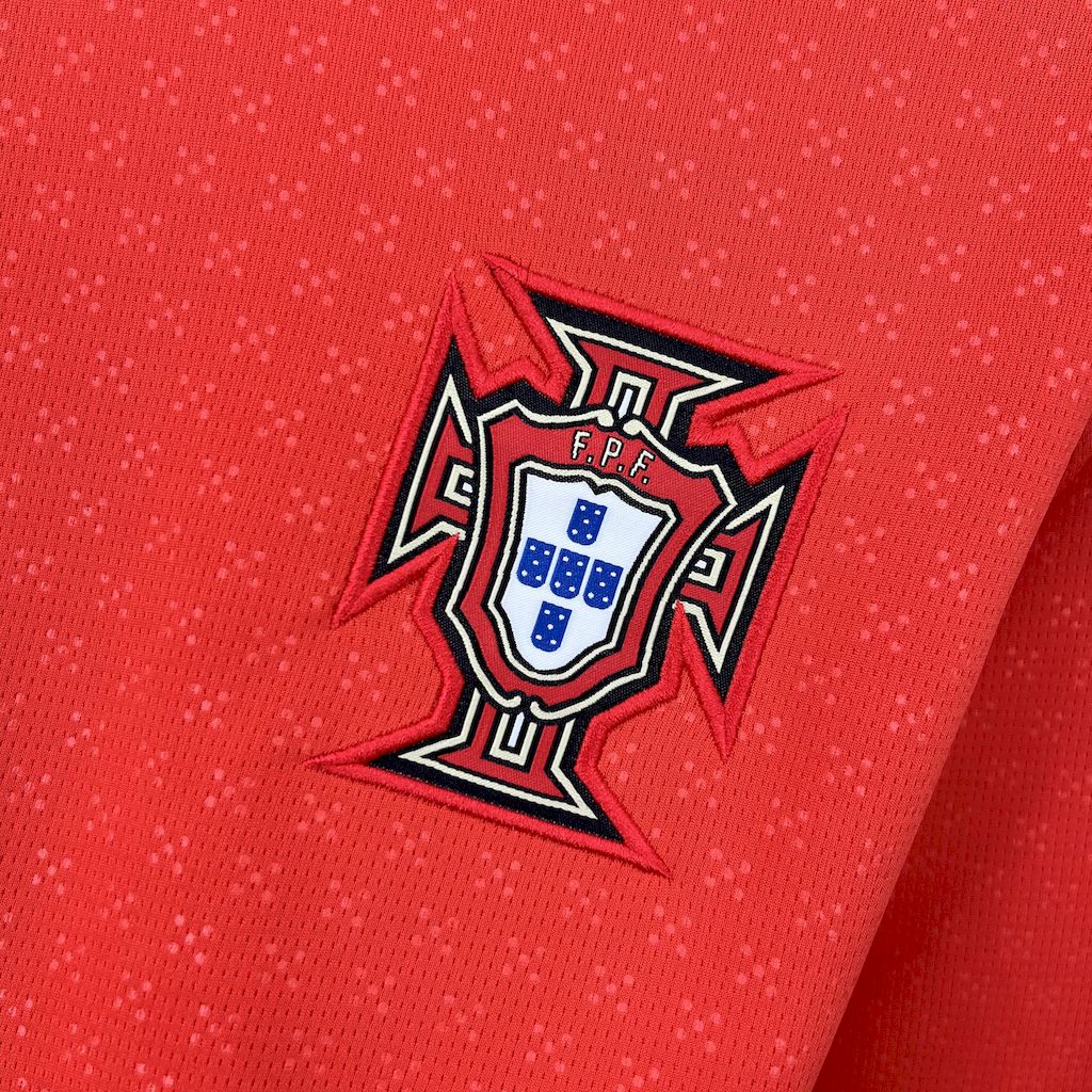 Camisa Seleção Portuguesa Home 25/26 (Versão Manga Longa Torcedor)
