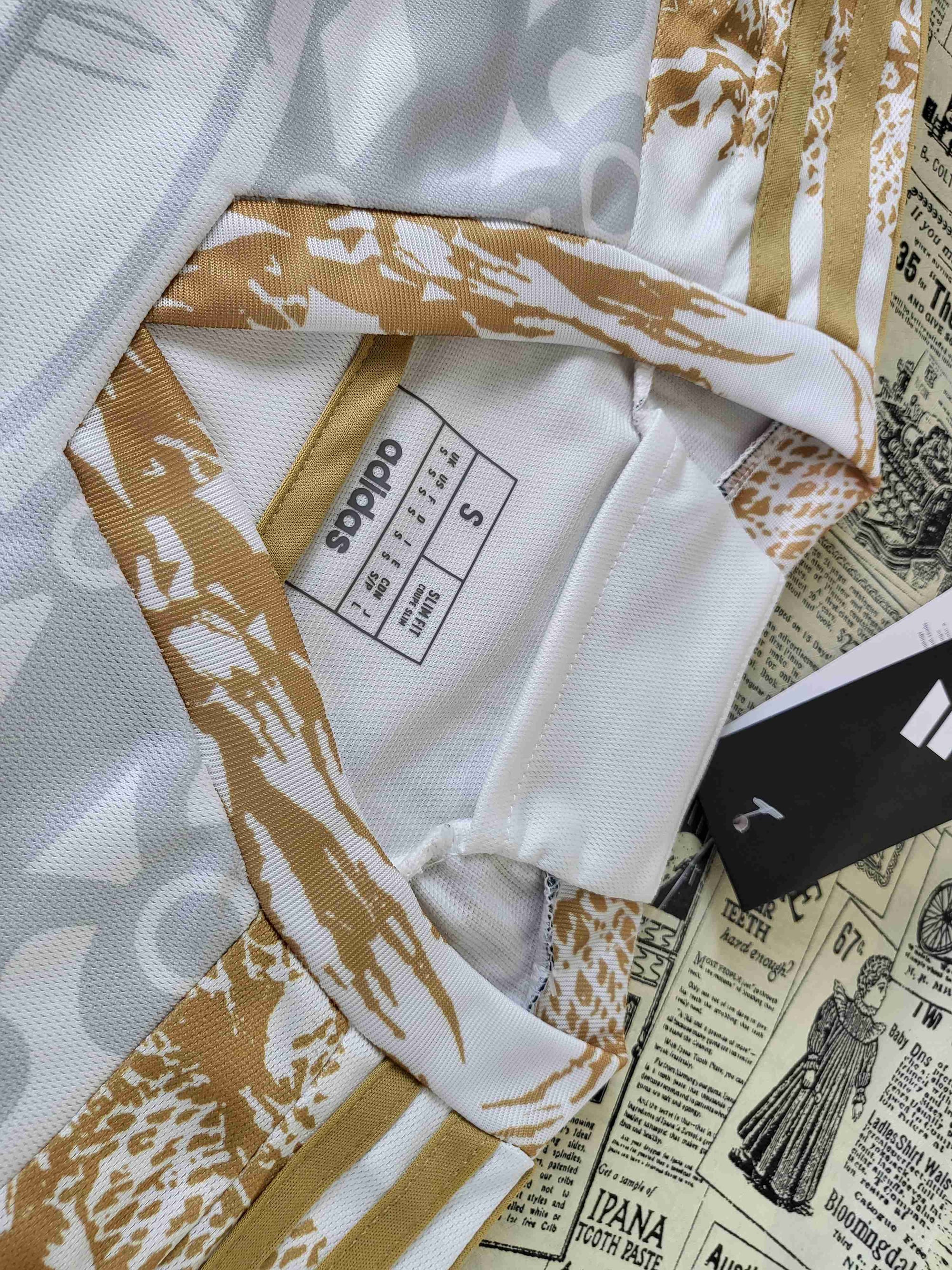 Camisa Real Madrid "Golden-White Style" 23/24 (Versão Torcedor) | EDIÇÃO ESPECIAL