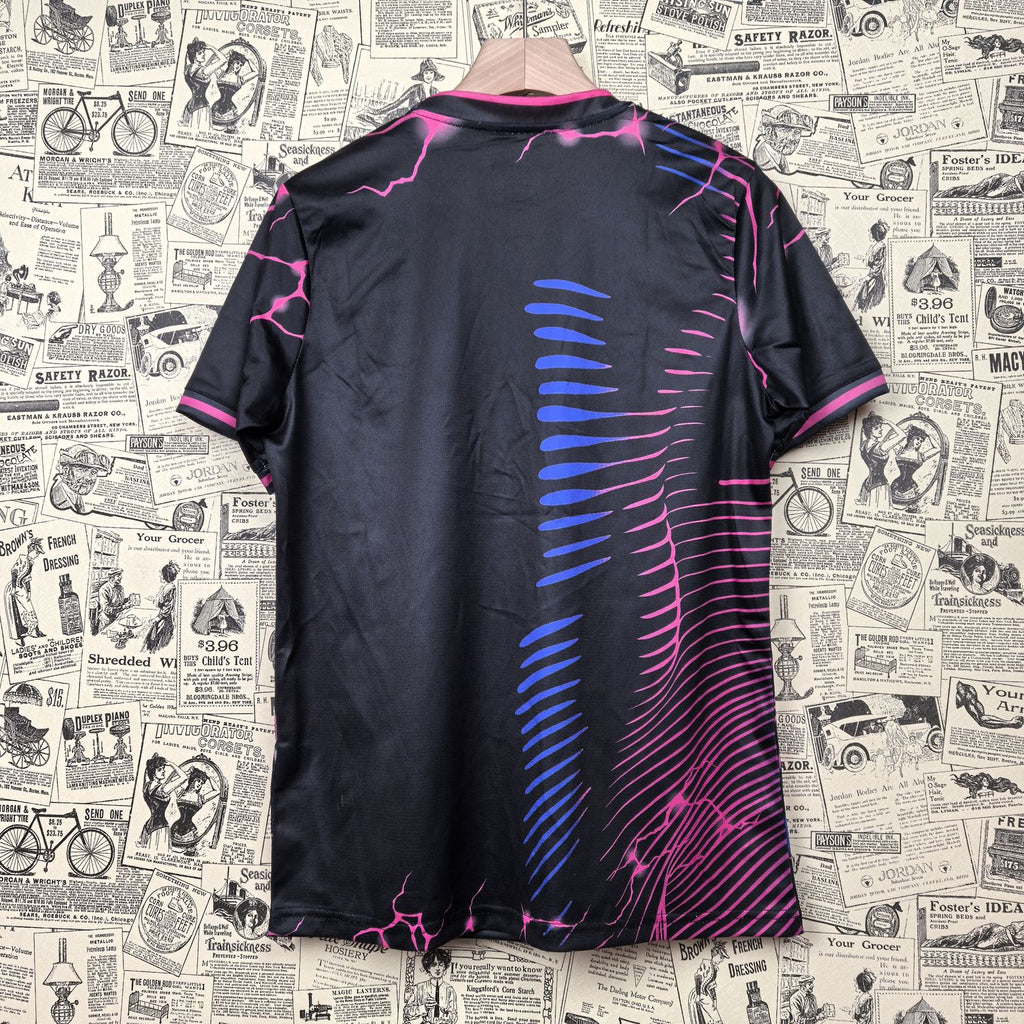 Camisa Real Madrid "Pink Panther" 24/25 (Versão Torcedor) | EDIÇÃO ESPECIAL