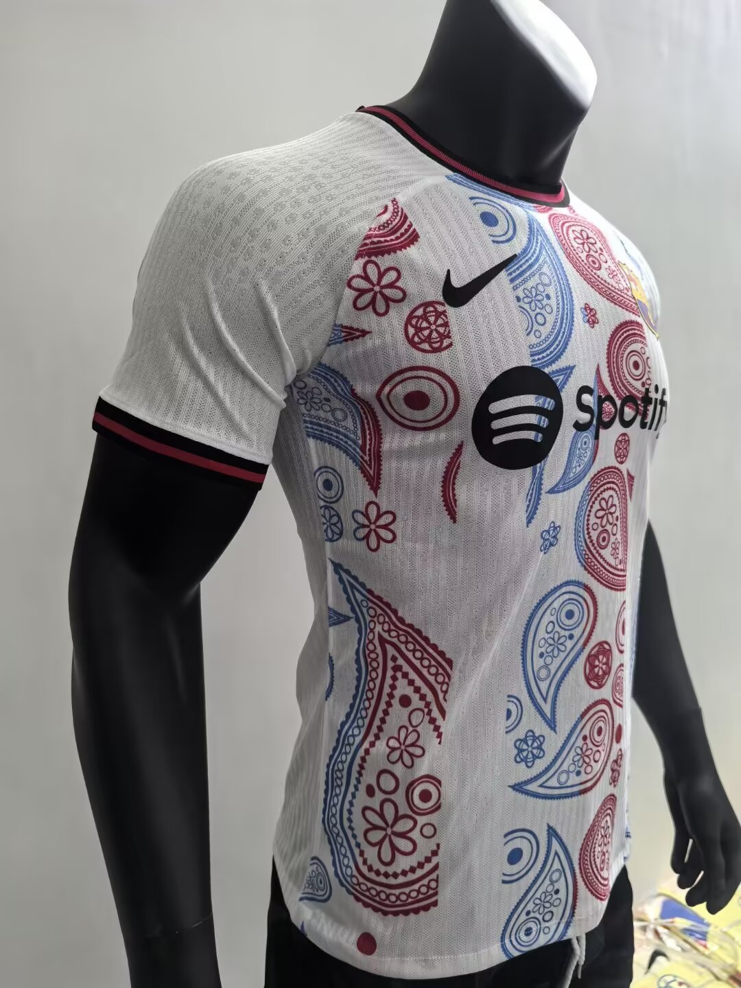 Camisa FC Barcelona "White/Blue/Red Style" (Versão Jogador) | EDIÇÃO ESPECIAL