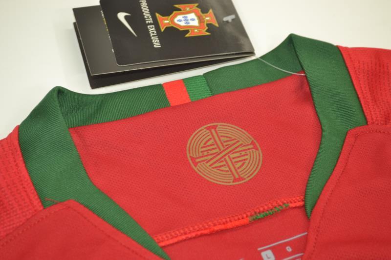Camisa Seleção Portuguesa Home 2018 (Versão Manga Longa Torcedor Retrô)