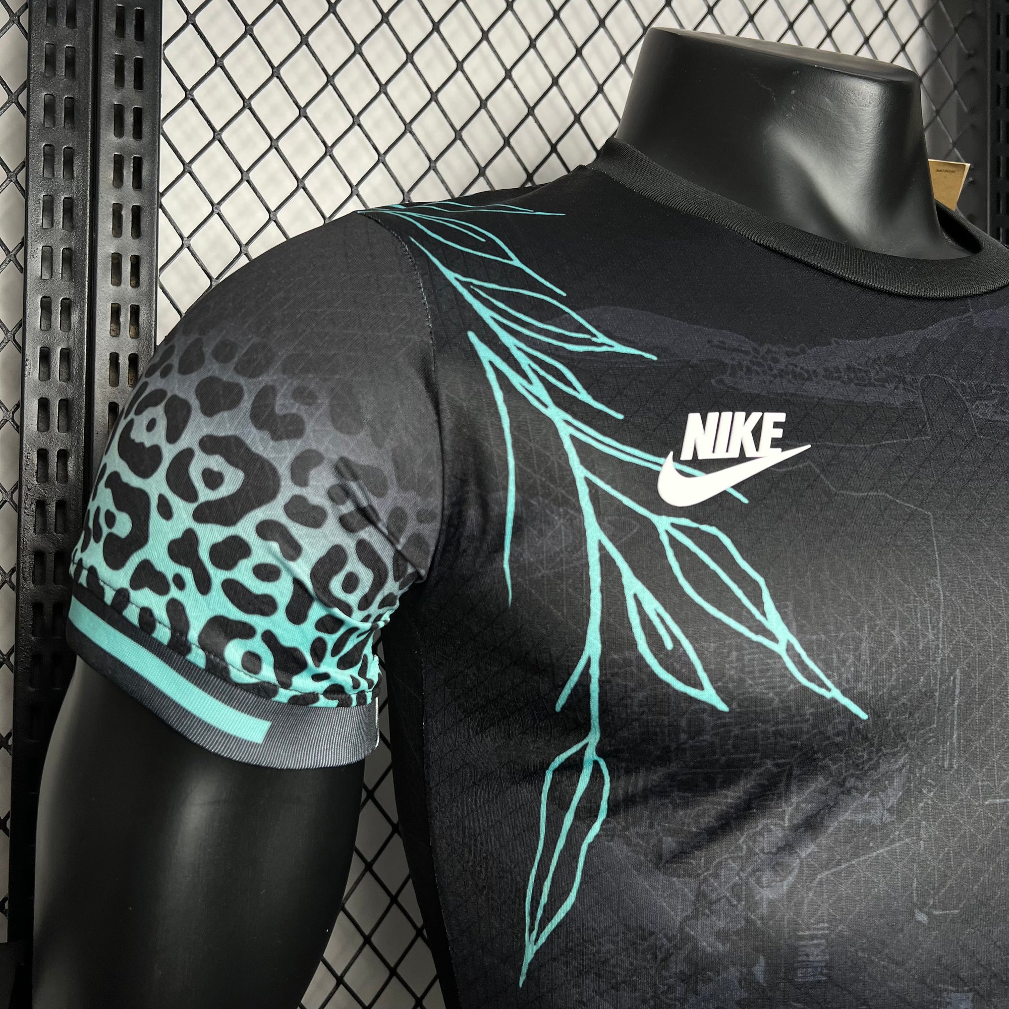 Camisa Seleção Brasileira "Black-Cyan Art" (Versão Jogador) | EDIÇÃO ESPECIAL