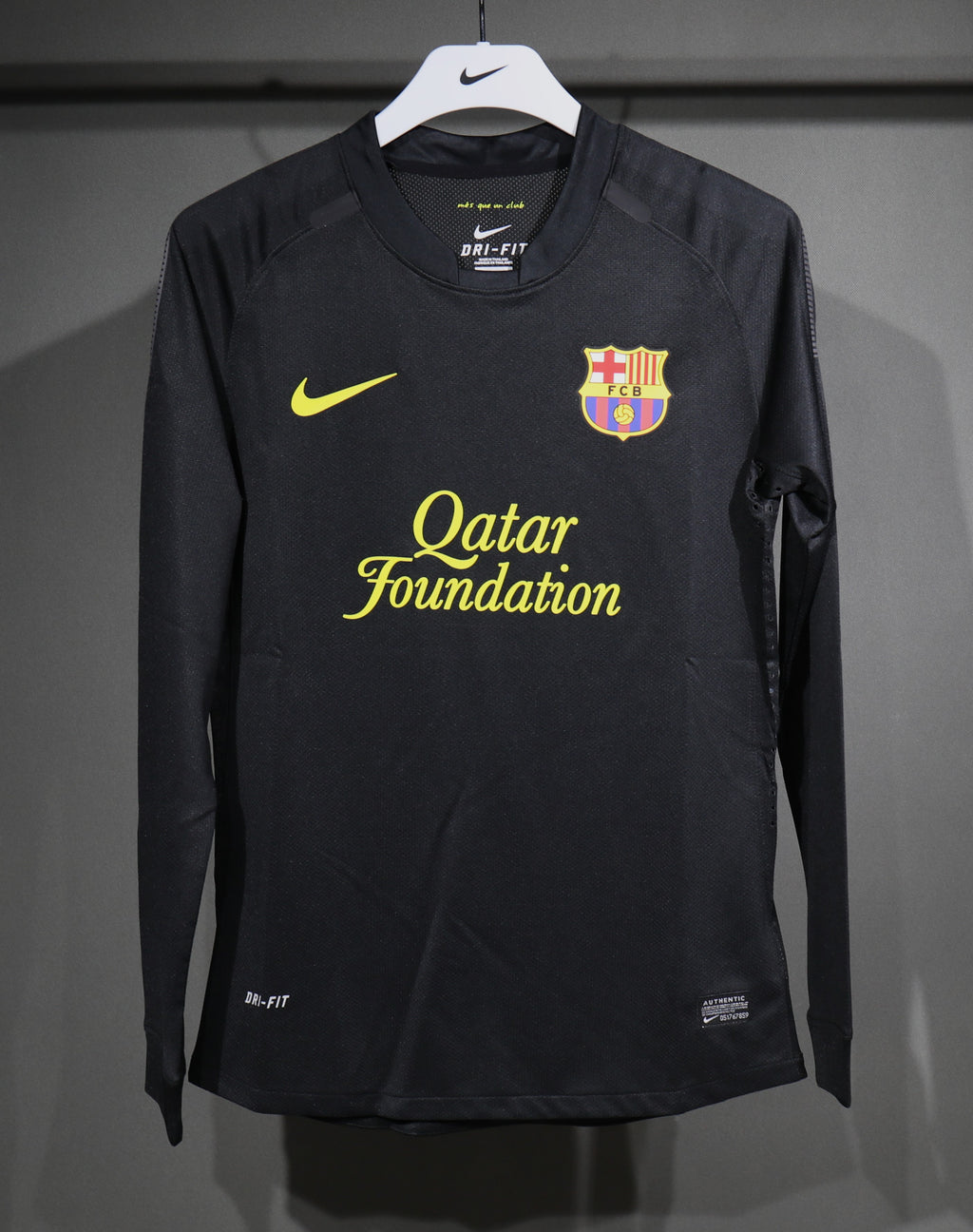 Camisa Barcelona Away 11/12 (Versão Manga Longa Jogador Retrô)