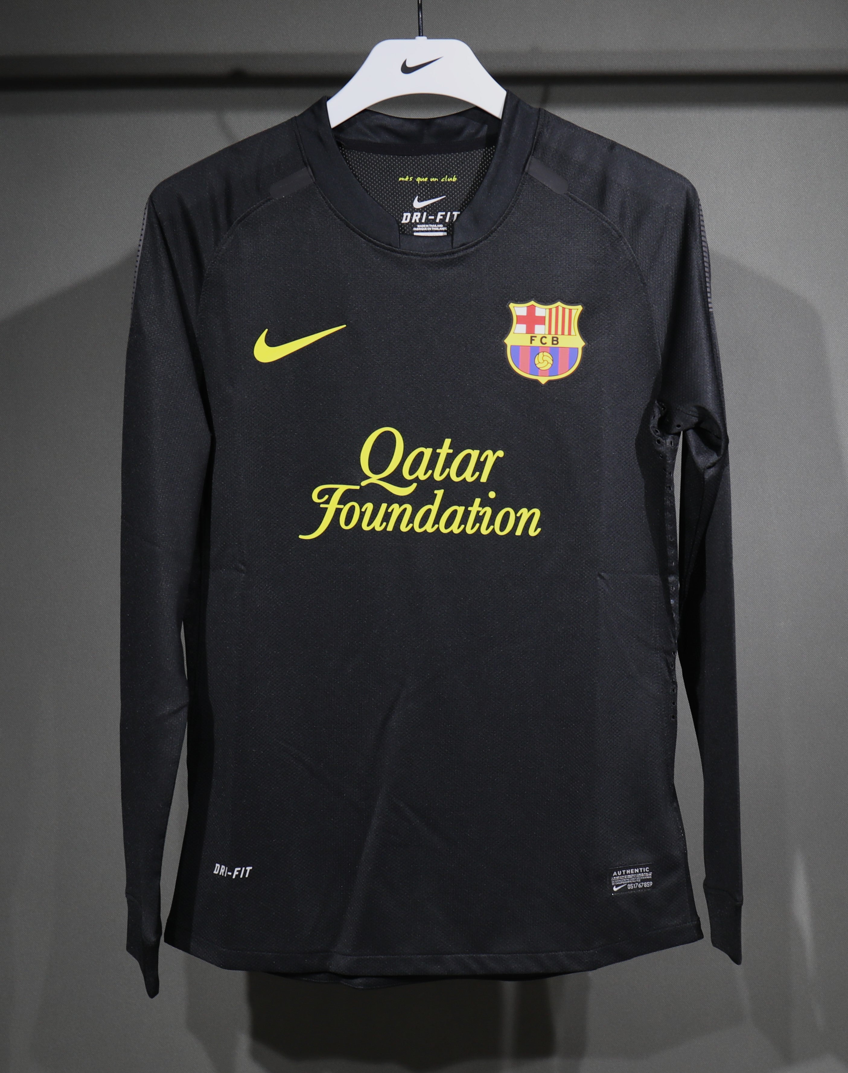 Camisa Barcelona Away 11/12 (Versão Manga Longa Jogador Retrô)