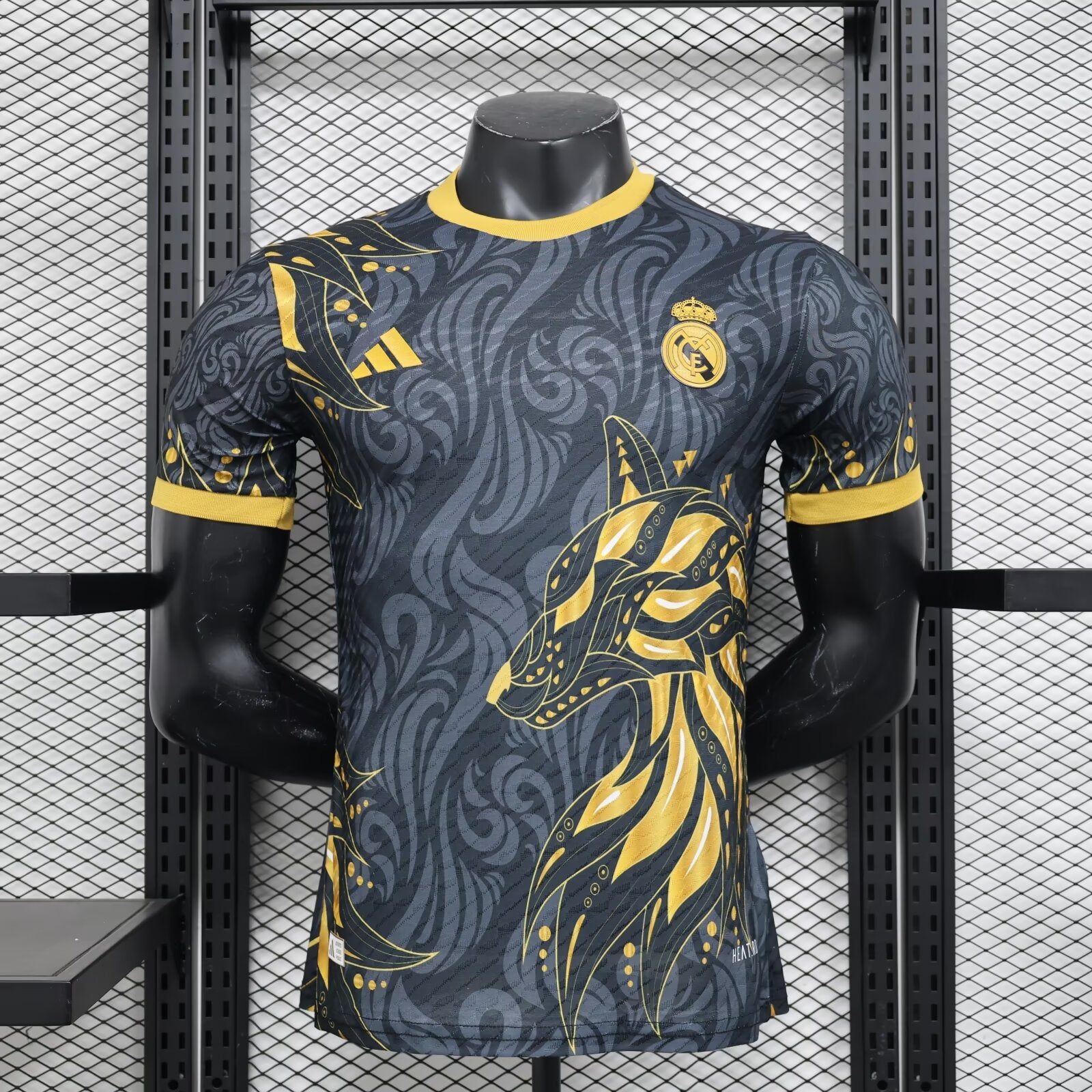 Camisa Real Madrid CF "Yellow Animal Art" (Versão Jogador) | EDIÇÃO ESPECIAL