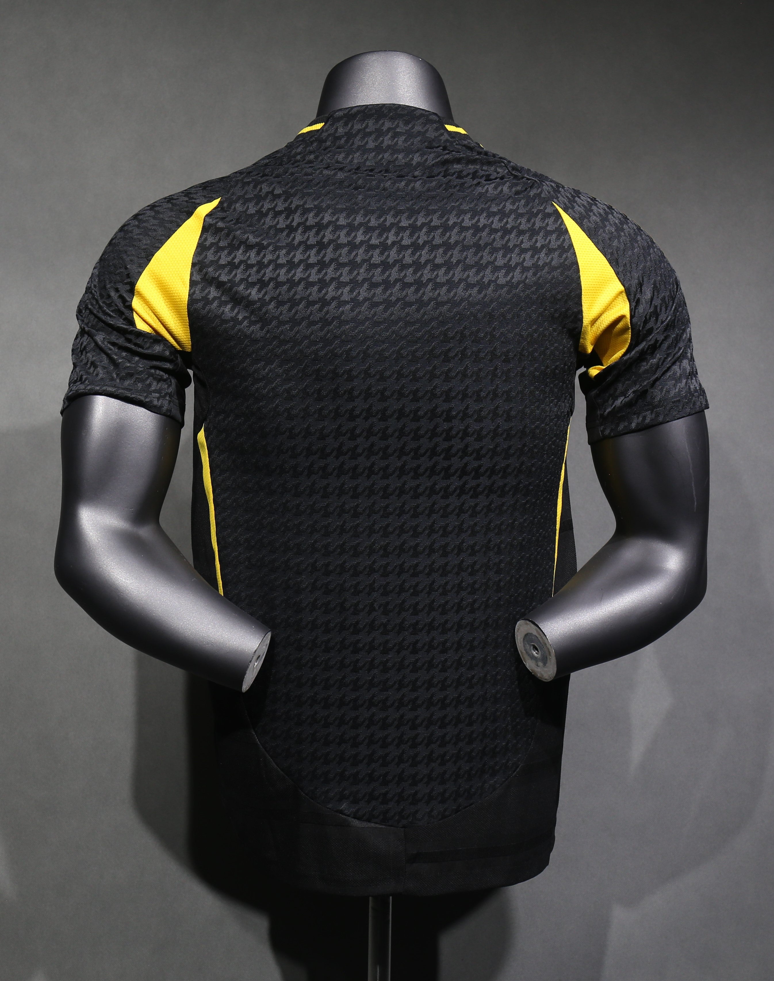 Real Madrid CF "Carbon Style" Shirt (Player Version) | SPECIAL EDITION