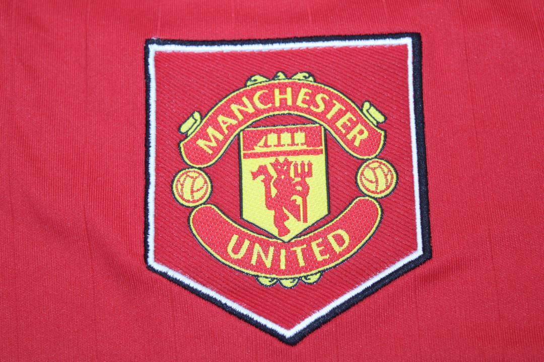 Camisa Manchester United Home 22/23 (Versão Manga Longa Torcedor Retrô)