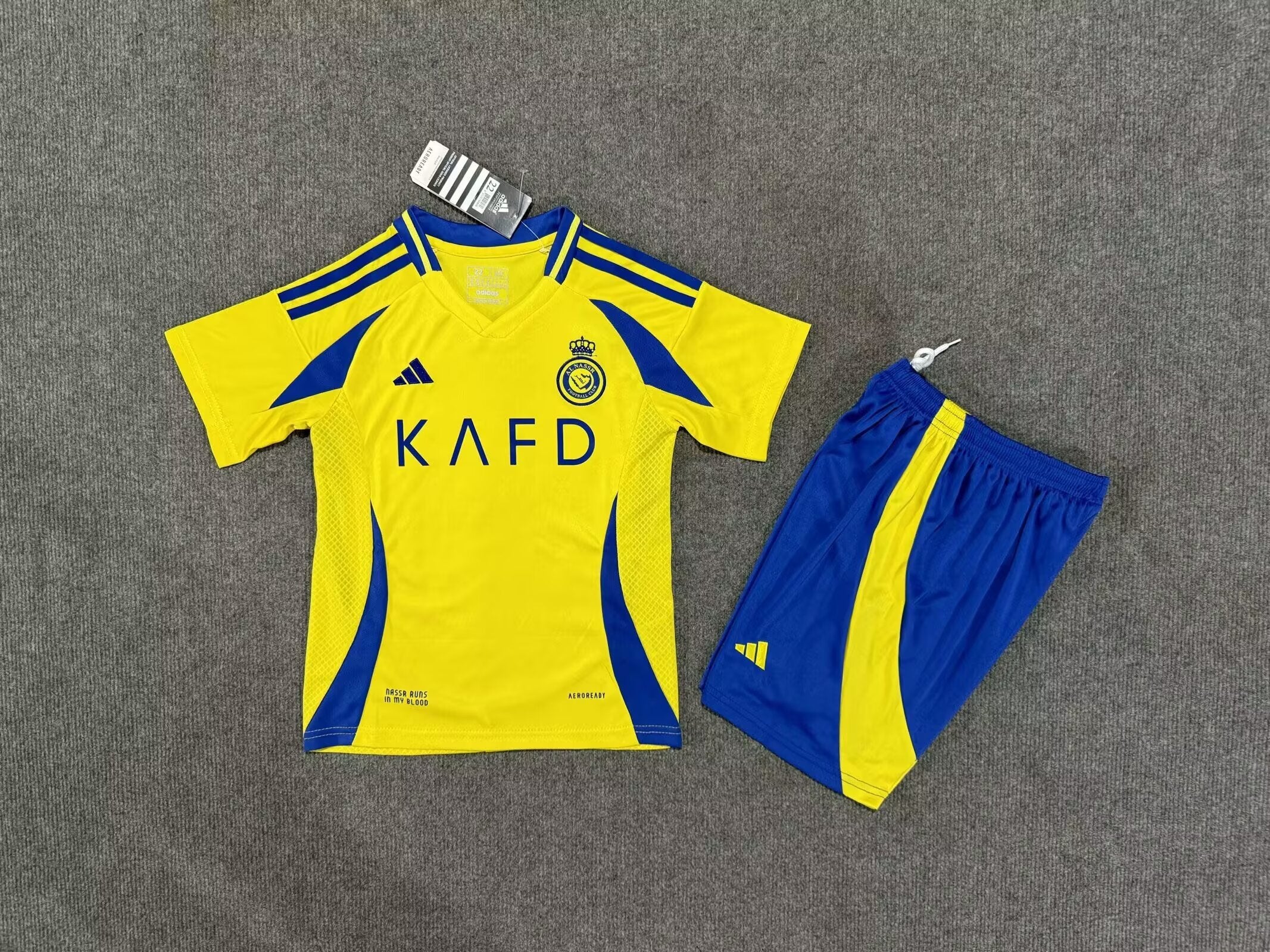 Kit Al-Nassr FC 24/25 Home Conjunto Infantil (Versão Torcedor)
