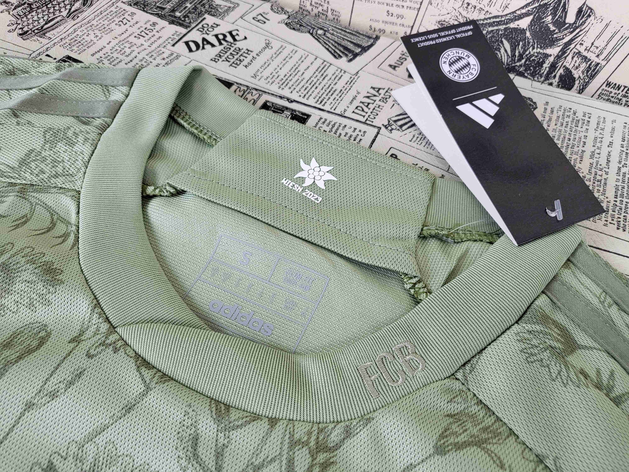 Camisa FC Bayern Munich "Green Flower" 23/24 (Versão Torcedor) | EDIÇÃO ESPECIAL