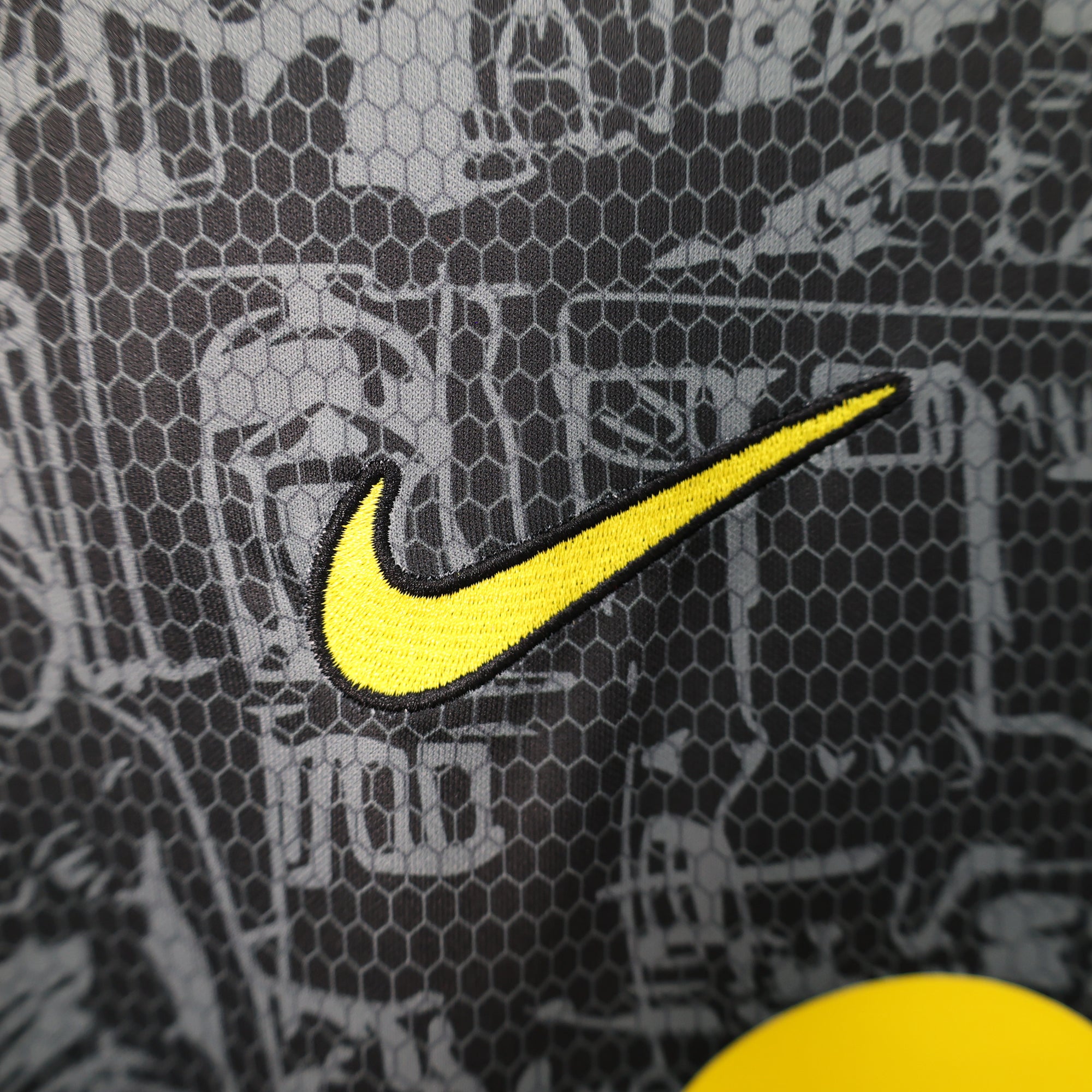 Camisa FC Barcelona "Black Yellow" (Versão Torcedor) | EDIÇÃO ESPECIAL