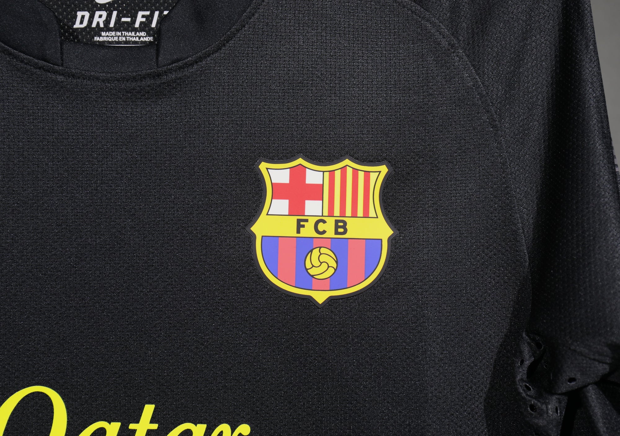 Camisa Barcelona Away 11/12 (Versão Manga Longa Jogador Retrô)