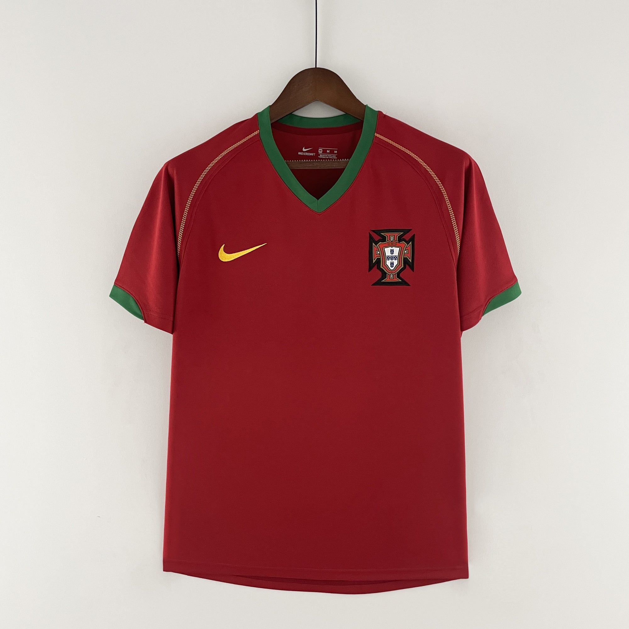 Camisa Seleção Portuguesa Home 2006 (Versão Torcedor Retrô)