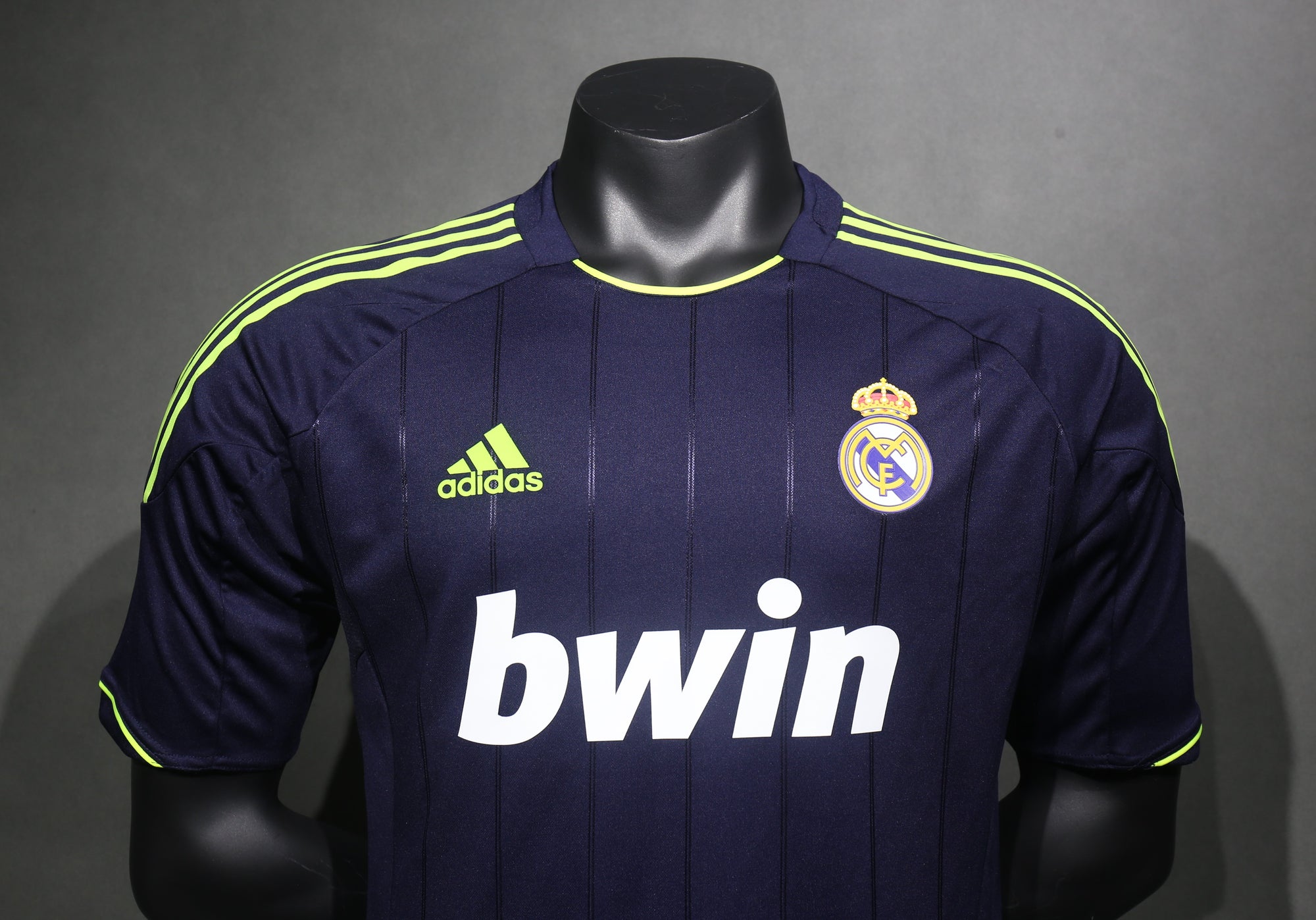 Camisa Real Madrid Away 12/13 (Versão Jogador Retrô)