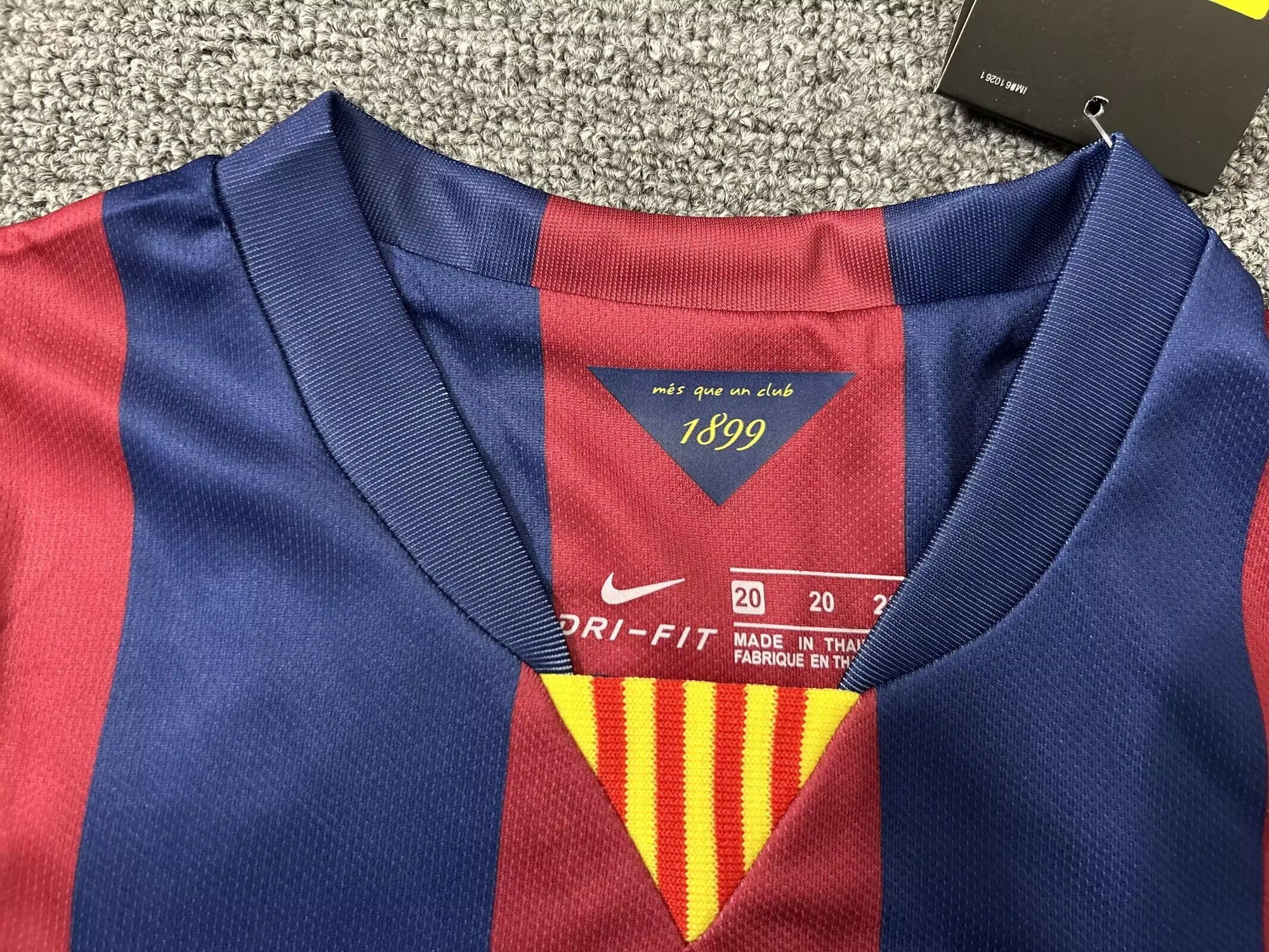 Kit Barcelona Home 14/15 Conjunto Infantil (Versão Manga Longa Retrô)