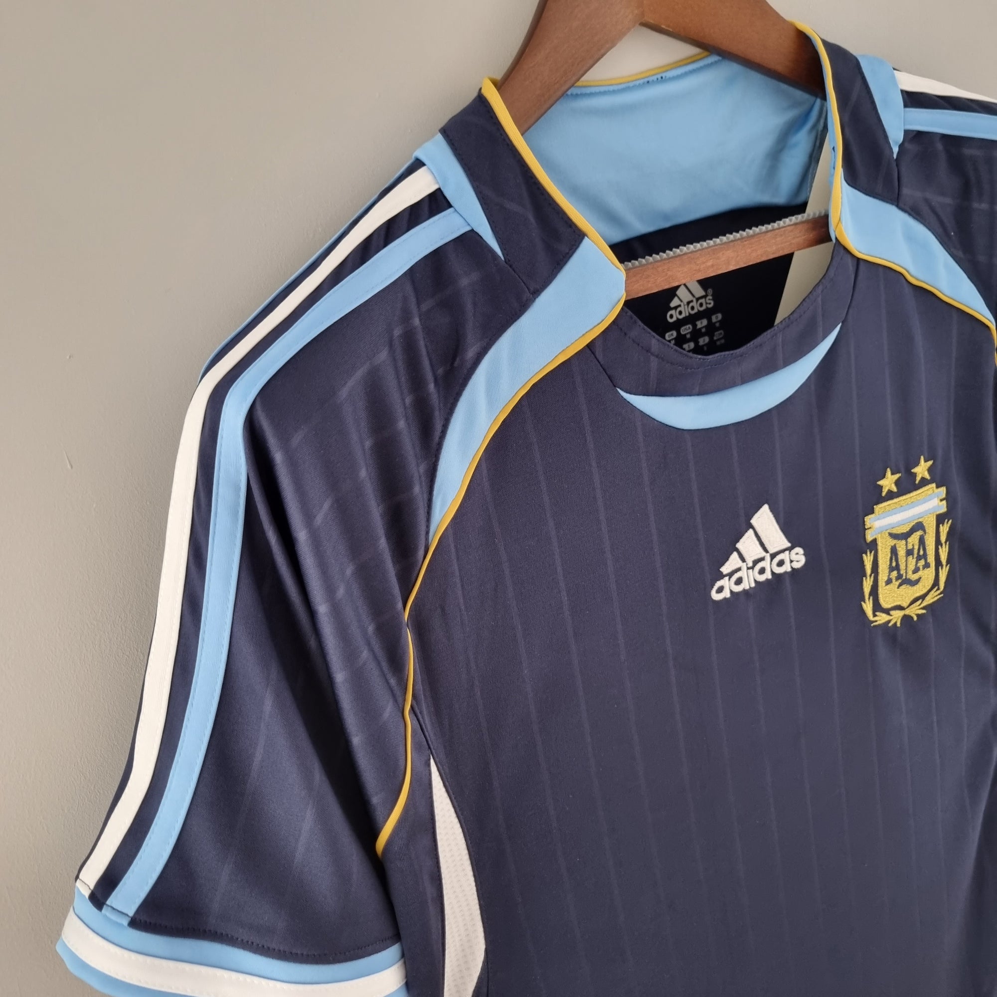 Camisa Seleção Argentina Away 2006 (Versão Retrô)
