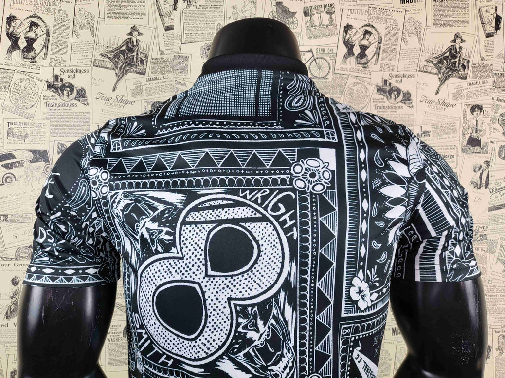Camisa Arsenal F.C. "Black and White Style" 23/24 (Versão Torcedor) | EDIÇÃO ESPECIAL