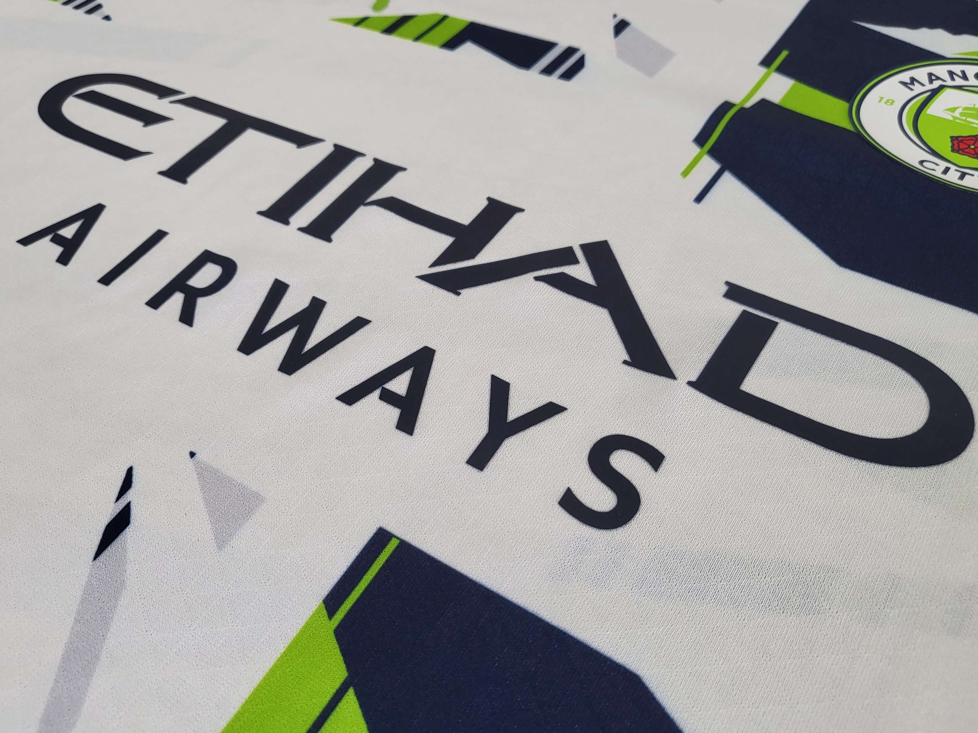 Camisa Manchester City "Green, White and Blue" 23/24 (Versão Jogador) | EDIÇÃO ESPECIAL