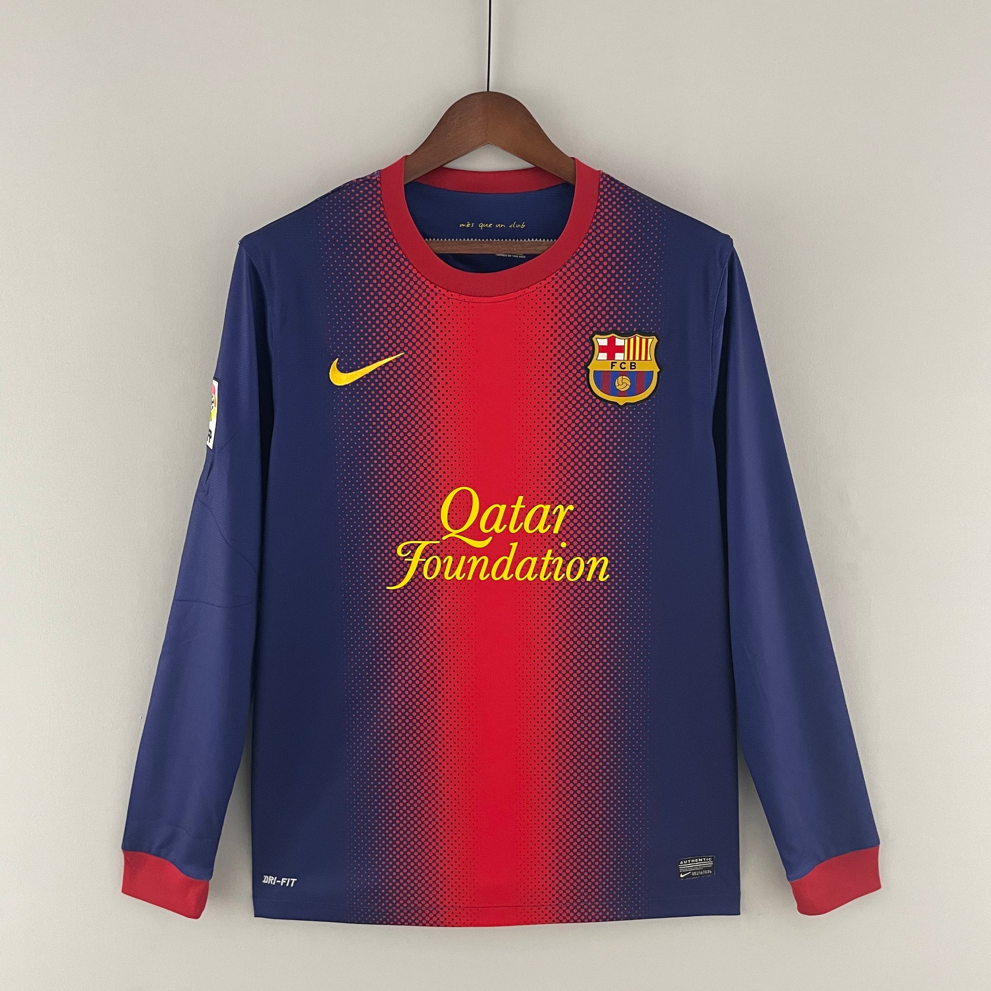 Camisa Barcelona Home 12/13 (Versão Manga Longa Retrô)