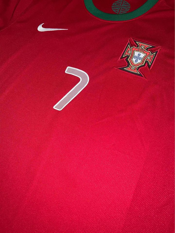 Camisa Seleção Portuguesa Home 2012 (Versão Manga Longa Torcedor Retrô)