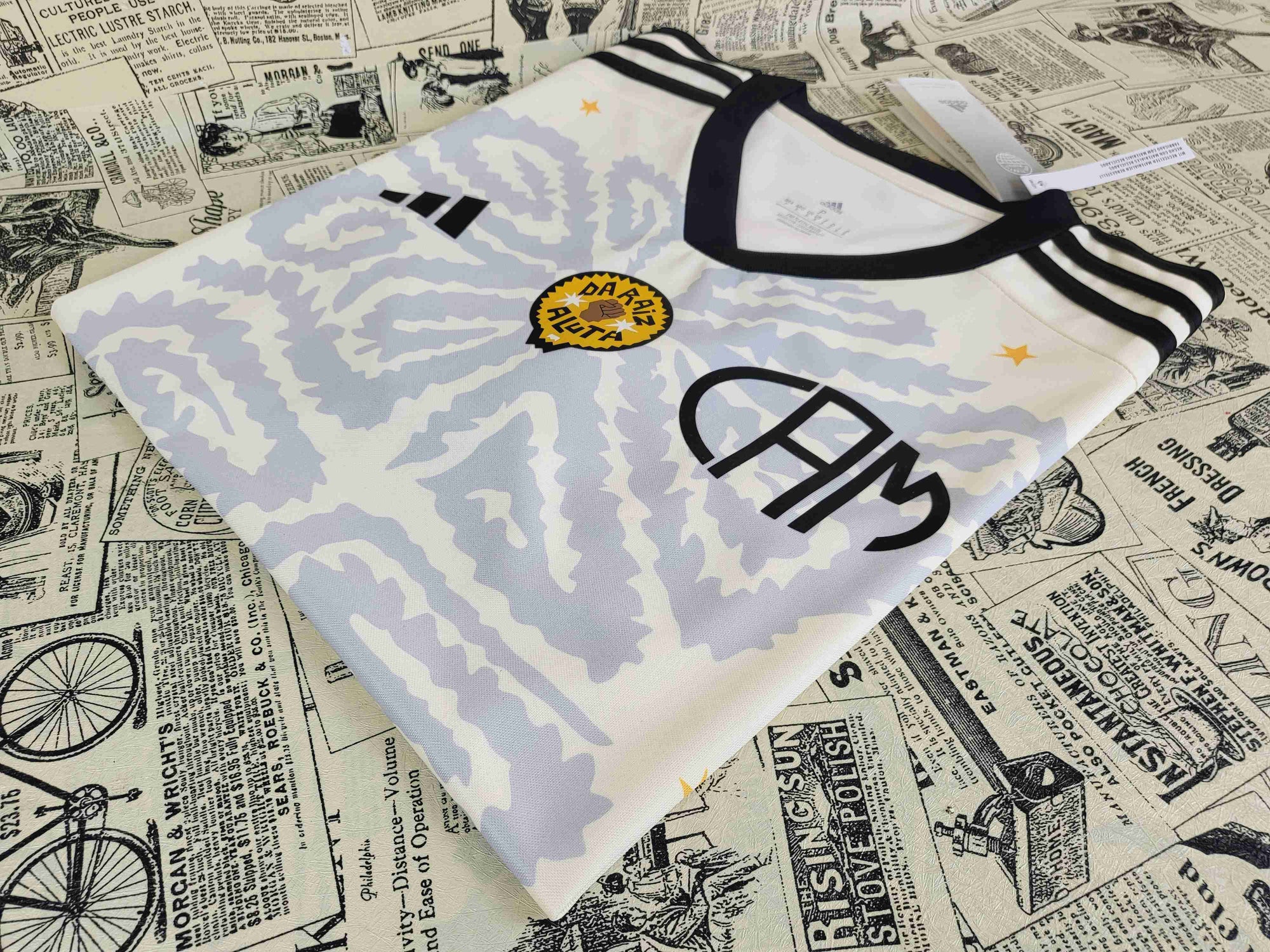 Camisa Clube Atlético Mineiro "RAIZ A LUTA" 23/24 (Versão Torcedor) | EDIÇÃO ESPECIAL
