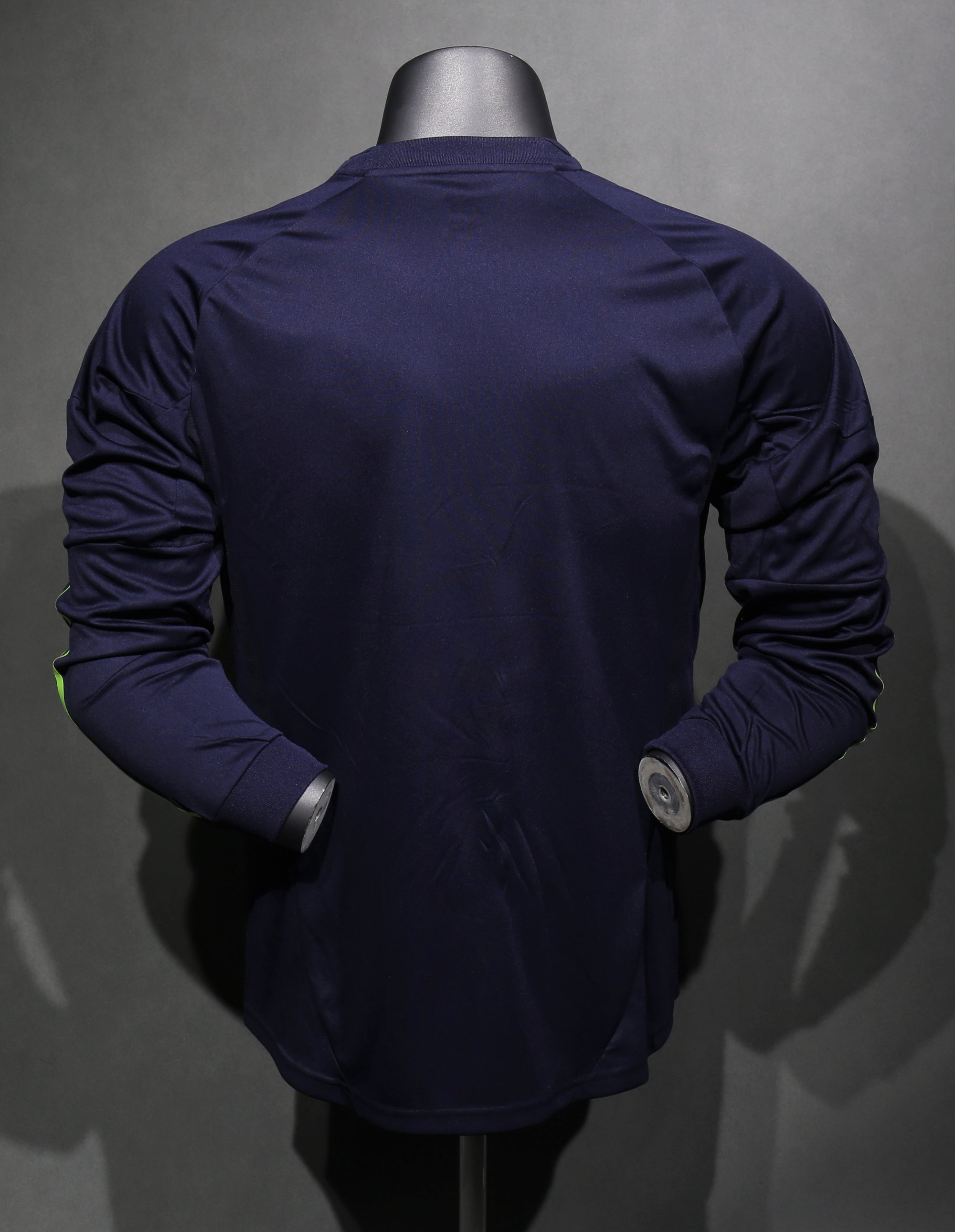 Camisa Real Madrid Away 12/13 (Versão Manga Longa Jogador Retrô)